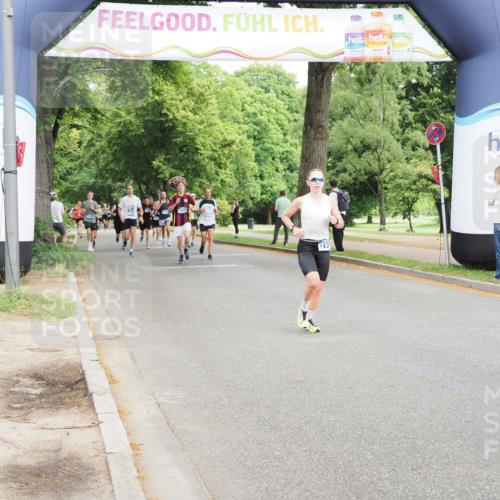29.06.2025 - hella hamburg halbmarathon MichiJ http://msf.ph/oto/8244589 29.06.2025 10:28:10 Zwischen KM18-KM19 10900, 11305, 13190, 14359, 14699, 15336, 15556, 16656 meine-sportfotos.de
