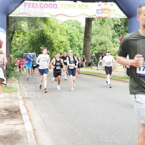 29.06.2025 - hella hamburg halbmarathon MichiJ http://msf.ph/oto/8244618 29.06.2025 10:50:53 Zwischen KM18-KM19 1531, 4945, 10742, 12836, 14225, 16770, 17321, 17818 meine-sportfotos.de