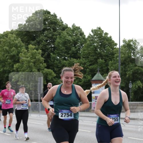 29.06.2025 - hella hamburg halbmarathon Jannik Wohlers http://msf.ph/oto/8244624 29.06.2025 10:30:13 Lombardsbrücke 1059, 1647, 2569, 2754, 2755, 3281, 4198, 4575, 4819, 6344, 7071, 7120, 9830, 11984, 12460, 12461, 12687, 12688, 14216, 14421, 15299, 15757, 15789, 16504, 16791, 16864, 18362, 18795, 18860 meine-sportfotos.de