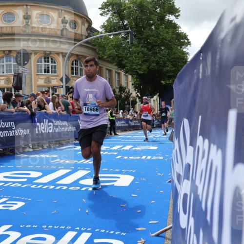29.06.2025 - hella hamburg halbmarathon Strokosch-Dieckow http://msf.ph/oto/8244628 29.06.2025 10:38:12 Ziel 1688, 2849, 5091, 6095, 7743, 8002, 14688, 15382, 17623, 18584, 18986 meine-sportfotos.de