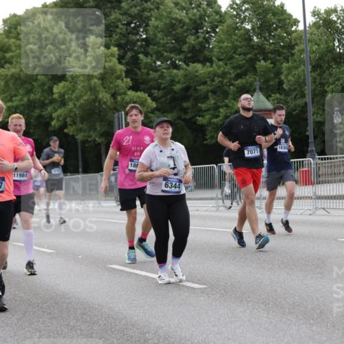 29.06.2025 - hella hamburg halbmarathon Jannik Wohlers http://msf.ph/oto/8244641 29.06.2025 10:30:14 Lombardsbrücke 1059, 1647, 2569, 2754, 2755, 3281, 4198, 4575, 4819, 6344, 6556, 7071, 7120, 9830, 11984, 12460, 12461, 12687, 12688, 14216, 14421, 15299, 15757, 15789, 16504, 16791, 16864, 18362, 18795, 18860 meine-sportfotos.de