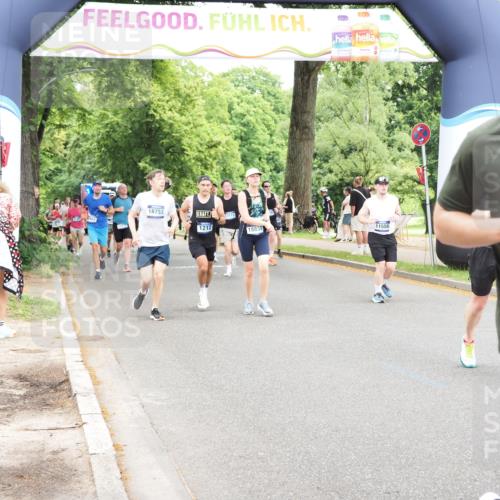 29.06.2025 - hella hamburg halbmarathon MichiJ http://msf.ph/oto/8244650 29.06.2025 10:50:53 Zwischen KM18-KM19 1531, 4945, 10742, 12836, 14225, 16770, 17321, 17818 meine-sportfotos.de