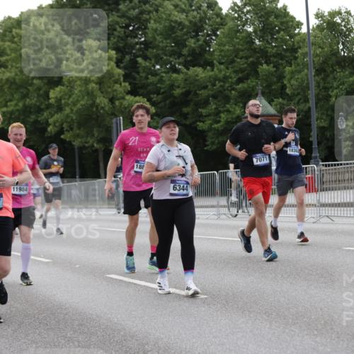 29.06.2025 - hella hamburg halbmarathon Jannik Wohlers http://msf.ph/oto/8244659 29.06.2025 10:30:14 Lombardsbrücke 1059, 1647, 2569, 2754, 2755, 3281, 4198, 4575, 4819, 6344, 6556, 7071, 7120, 9830, 11984, 12460, 12461, 12687, 12688, 14216, 14421, 15299, 15757, 15789, 16504, 16791, 16864, 18362, 18795, 18860 meine-sportfotos.de