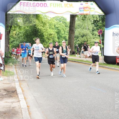 29.06.2025 - hella hamburg halbmarathon MichiJ http://msf.ph/oto/8244693 29.06.2025 10:50:54 Zwischen KM18-KM19 1212, 1531, 4945, 10742, 11556, 12836, 14225, 16770, 17321, 17818 meine-sportfotos.de