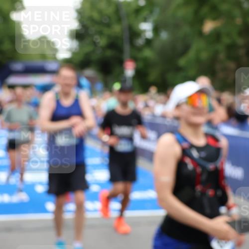 29.06.2025 - hella hamburg halbmarathon Zöllner http://msf.ph/oto/8244743 29.06.2025 10:56:46 Ziel 3836, 4152, 6416, 6759, 7646, 8744, 8825, 8996, 9488, 11083, 11870, 14369, 14461, 15134, 15431, 15712, 16043, 16121, 17133, 17259, 18340, 18634, 18899 meine-sportfotos.de