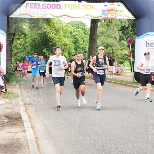 29.06.2025 - hella hamburg halbmarathon MichiJ http://msf.ph/oto/8244767 29.06.2025 10:50:54 Zwischen KM18-KM19 1212, 1531, 4945, 10742, 11556, 12836, 14225, 16770, 17321, 17818 meine-sportfotos.de