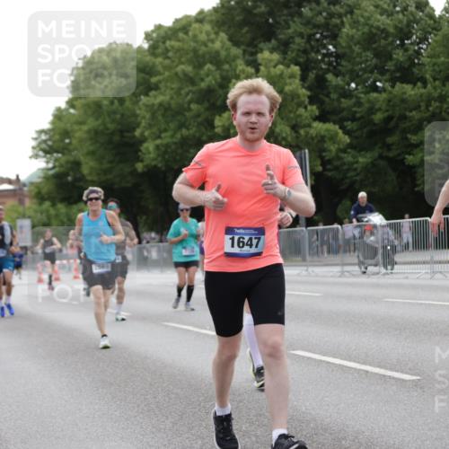 29.06.2025 - hella hamburg halbmarathon Jannik Wohlers http://msf.ph/oto/8244899 29.06.2025 10:30:15 Lombardsbrücke 1059, 1647, 2569, 2754, 2755, 3281, 4198, 4575, 4819, 6344, 6556, 7071, 7120, 9830, 11984, 12460, 12461, 12687, 12688, 14216, 14421, 15299, 15757, 15789, 16504, 16791, 18362, 18795, 18860 meine-sportfotos.de