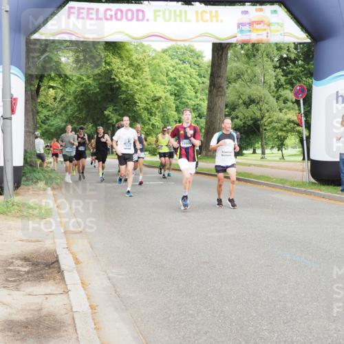 29.06.2025 - hella hamburg halbmarathon MichiJ http://msf.ph/oto/8244939 29.06.2025 10:28:12 Zwischen KM18-KM19 2546, 10900, 11305, 13190, 15336, 15556, 16656 meine-sportfotos.de