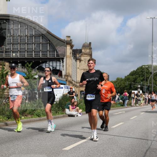 29.06.2025 - hella hamburg halbmarathon Yannick Fuchs http://msf.ph/oto/8244963 29.06.2025 10:35:07 20KM 1882, 1912, 2324, 2714, 2750, 2949, 3332, 4843, 4889, 5050, 5745, 5803, 5916, 6080, 7080, 7284, 8370, 8465, 8629, 9979, 10369, 10900, 10934, 10968, 11731, 11767, 11959, 12088, 12365, 12540, 12704, 12865, 13029, 13158, 13667, 14092, 14820, 14924, 15015, 15424, 15493, 15542, 15689, 17214, 17620, 17724, 18173, 18192, 18614 meine-sportfotos.de