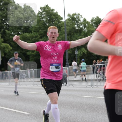 29.06.2025 - hella hamburg halbmarathon Jannik Wohlers http://msf.ph/oto/8244977 29.06.2025 10:30:17 Lombardsbrücke 1059, 1472, 1647, 2505, 2569, 2754, 2755, 3281, 4198, 4575, 4819, 6344, 6556, 7071, 7120, 9830, 11984, 12460, 12461, 14216, 14421, 15299, 15757, 15789, 16504, 16791, 18362, 18795, 18860 meine-sportfotos.de