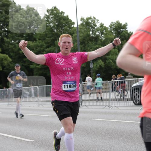 29.06.2025 - hella hamburg halbmarathon Jannik Wohlers http://msf.ph/oto/8244987 29.06.2025 10:30:17 Lombardsbrücke 1059, 1472, 1647, 2505, 2569, 2754, 2755, 3281, 4198, 4575, 4819, 6344, 6556, 7071, 7120, 9830, 11984, 12460, 12461, 14216, 14421, 15299, 15757, 15789, 16504, 16791, 18362, 18795, 18860 meine-sportfotos.de