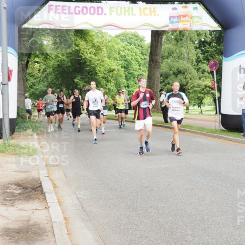 29.06.2025 - hella hamburg halbmarathon MichiJ http://msf.ph/oto/8245050 29.06.2025 10:28:13 Zwischen KM18-KM19 2546, 10900, 11305, 12865, 13190, 15336, 15435, 15556, 16656 meine-sportfotos.de