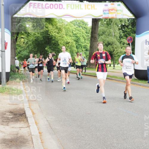 29.06.2025 - hella hamburg halbmarathon MichiJ http://msf.ph/oto/8245201 29.06.2025 10:28:13 Zwischen KM18-KM19 2546, 10900, 11305, 12865, 13190, 15336, 15435, 15556, 16656 meine-sportfotos.de