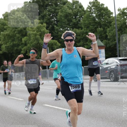 29.06.2025 - hella hamburg halbmarathon Jannik Wohlers http://msf.ph/oto/8245214 29.06.2025 10:30:18 Lombardsbrücke 1059, 1472, 1647, 2505, 2569, 2754, 2755, 3281, 4198, 4575, 4819, 6344, 6556, 7071, 7120, 9830, 11984, 12460, 12461, 14216, 15299, 15757, 16791, 18362, 18795, 18860 meine-sportfotos.de