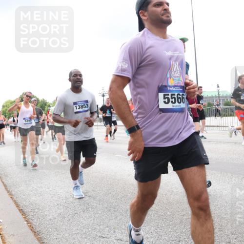 29.06.2025 - hella hamburg halbmarathon Lena Gebhardt http://msf.ph/oto/8245232 29.06.2025 10:33:58 Lombardsbrücke 1189, 1275, 1417, 1705, 1787, 1896, 2265, 2342, 2482, 2496, 2526, 2776, 2933, 3145, 3170, 3264, 3340, 3345, 3560, 3829, 3848, 4361, 4433, 4449, 4479, 4696, 4807, 4942, 5075, 5096, 5141, 5557, 5561, 5566, 5569, 5584, 5691, 5821, 5822, 5887, 6109, 6364, 6515, 6516, 6854, 6956, 6999, 7027, 7324, 7329, 7565, 7653, 8021, 8157, 8202, 8277, 8282, 8349, 8375, 8377, 8383, 8401, 8891, 9094, 9234, 9438, 9799, 9875, 9995, 10007, 10071, 10360, 10561, 11811 meine-sportfotos.de