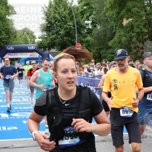 29.06.2025 - hella hamburg halbmarathon Zöllner http://msf.ph/oto/8245238 29.06.2025 10:56:53 Ziel 1955, 2378, 2741, 3836, 5418, 6835, 7716, 8825, 13816, 14461, 15431, 16008, 16009, 16679, 17133 meine-sportfotos.de