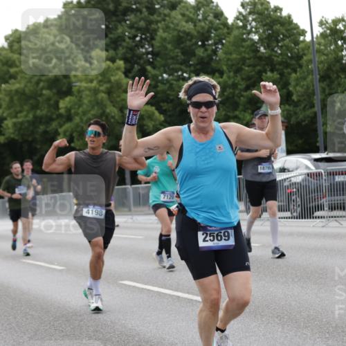 29.06.2025 - hella hamburg halbmarathon Jannik Wohlers http://msf.ph/oto/8245244 29.06.2025 10:30:18 Lombardsbrücke 1059, 1472, 1647, 2505, 2569, 2754, 2755, 3281, 4198, 4575, 4819, 6344, 6556, 7071, 7120, 9830, 11984, 12460, 12461, 14216, 15299, 15757, 16791, 18362, 18795, 18860 meine-sportfotos.de