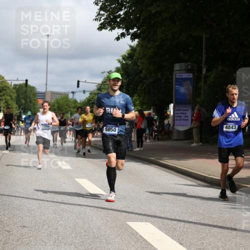 29.06.2025 - hella hamburg halbmarathon Yannick Fuchs http://msf.ph/oto/8245266 29.06.2025 10:35:08 20KM 1882, 1912, 2324, 2714, 2949, 3332, 4843, 4889, 5007, 5014, 5050, 5745, 5803, 5916, 6080, 7080, 7284, 8074, 8370, 8465, 8629, 8966, 9979, 10369, 10900, 10934, 10968, 11731, 11767, 11959, 12088, 12365, 12540, 12704, 12865, 13029, 13158, 13667, 14092, 14820, 14924, 15424, 15493, 15542, 15689, 16249, 17214, 17620, 17724, 18173, 18192, 18614 meine-sportfotos.de