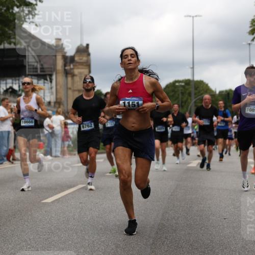29.06.2025 - hella hamburg halbmarathon Yannick Fuchs http://msf.ph/oto/8245395 29.06.2025 10:47:39 20KM 1030, 1151, 1267, 1502, 1727, 2058, 2070, 2082, 2354, 2518, 2630, 3096, 3208, 3209, 3819, 4770, 5020, 5638, 5866, 6294, 6481, 6511, 6512, 6629, 6762, 6877, 6942, 7177, 7274, 7864, 7918, 8335, 8390, 8447, 9142, 10549, 10891, 10895, 11068, 11844, 12379, 12632, 12909, 13032, 13033, 13289, 13397, 13865, 13912, 13997, 15061, 15441, 15497, 15502, 15838, 15856, 15946, 16477, 17348, 17482, 18134, 18143, 18418, 18487, 18590, 18612 meine-sportfotos.de