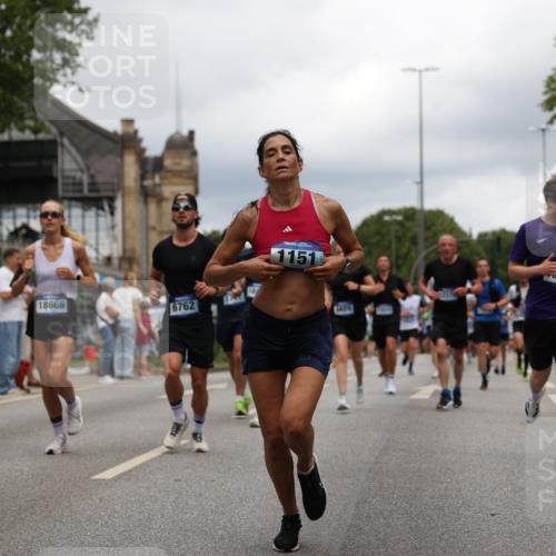 29.06.2025 - hella hamburg halbmarathon Yannick Fuchs http://msf.ph/oto/8245435 29.06.2025 10:47:40 20KM 1030, 1151, 1267, 1502, 1727, 1870, 2058, 2070, 2082, 2354, 2518, 2630, 3096, 3208, 3209, 3819, 4770, 5020, 5638, 5866, 6294, 6481, 6511, 6512, 6629, 6762, 6877, 6942, 7274, 7918, 8335, 8390, 8447, 9142, 9791, 9922, 10549, 10891, 10895, 11068, 11844, 12321, 12379, 12632, 12909, 13032, 13033, 13289, 13397, 13865, 13912, 13997, 15061, 15441, 15497, 15502, 15838, 15856, 15946, 16477, 17348, 17482, 18134, 18143, 18418, 18487, 18590, 18612 meine-sportfotos.de