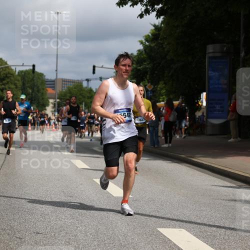 29.06.2025 - hella hamburg halbmarathon Yannick Fuchs http://msf.ph/oto/8245489 29.06.2025 10:35:10 20KM 1677, 1882, 1912, 2324, 2714, 2949, 3332, 4843, 4889, 5007, 5014, 5050, 5745, 5916, 6080, 7080, 7284, 8074, 8370, 8465, 8629, 8966, 9979, 10369, 10934, 10968, 10978, 11767, 11959, 12088, 12365, 12540, 12704, 13029, 13158, 13667, 14092, 14820, 14924, 15164, 15424, 15493, 15542, 15689, 16249, 16599, 17214, 17620, 17724, 18173, 18192, 18399, 18614 meine-sportfotos.de