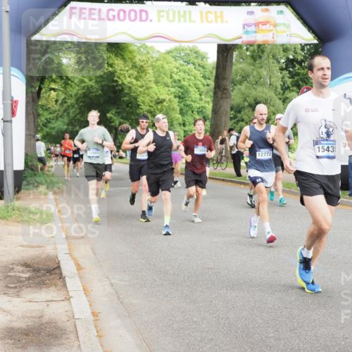 29.06.2025 - hella hamburg halbmarathon MichiJ http://msf.ph/oto/8245540 29.06.2025 10:28:16 Zwischen KM18-KM19 2546, 10900, 11305, 12335, 12772, 12865, 13479, 15435, 16656, 17668 meine-sportfotos.de