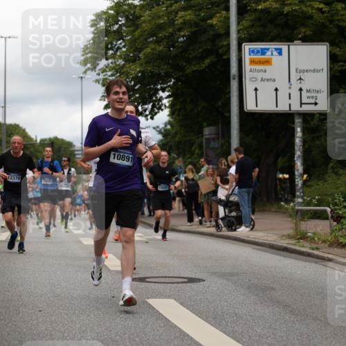29.06.2025 - hella hamburg halbmarathon Yannick Fuchs http://msf.ph/oto/8245610 29.06.2025 10:47:40 20KM 1030, 1151, 1267, 1502, 1727, 1870, 2058, 2070, 2082, 2354, 2518, 2630, 3096, 3208, 3209, 3819, 4770, 5020, 5638, 5866, 6294, 6481, 6511, 6512, 6629, 6762, 6877, 6942, 7274, 7918, 8335, 8390, 8447, 9142, 9791, 9922, 10549, 10891, 10895, 11068, 11844, 12321, 12379, 12632, 12909, 13032, 13033, 13289, 13397, 13865, 13912, 13997, 15061, 15441, 15497, 15502, 15838, 15856, 15946, 16477, 17348, 17482, 18134, 18143, 18418, 18487, 18590, 18612 meine-sportfotos.de