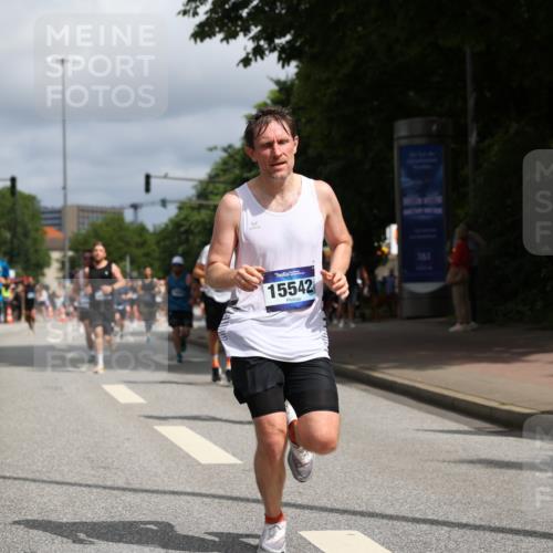 29.06.2025 - hella hamburg halbmarathon Yannick Fuchs http://msf.ph/oto/8245663 29.06.2025 10:35:10 20KM 1677, 1882, 1912, 2324, 2714, 2949, 3332, 4843, 4889, 5007, 5014, 5050, 5745, 5916, 6080, 7080, 7284, 8074, 8370, 8465, 8629, 8966, 9979, 10369, 10934, 10968, 10978, 11767, 11959, 12088, 12365, 12540, 12704, 13029, 13158, 13667, 14092, 14820, 14924, 15164, 15424, 15493, 15542, 15689, 16249, 16599, 17214, 17620, 17724, 18173, 18192, 18399, 18614 meine-sportfotos.de