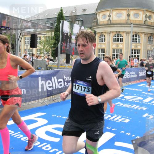 29.06.2025 - hella hamburg halbmarathon Michael Strokosch http://msf.ph/oto/8245696 29.06.2025 10:49:14 Ziel 2013, 4832, 6389, 8112, 10184, 15523, 16369, 16414, 16731, 17173, 18598, 18842 meine-sportfotos.de