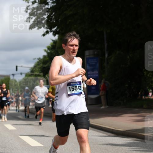 29.06.2025 - hella hamburg halbmarathon Yannick Fuchs http://msf.ph/oto/8245757 29.06.2025 10:35:10 20KM 1677, 1882, 1912, 2324, 2714, 2949, 3332, 4843, 4889, 5007, 5014, 5050, 5745, 5916, 6080, 7080, 7284, 8074, 8370, 8465, 8629, 8966, 9979, 10369, 10934, 10968, 10978, 11767, 11959, 12088, 12365, 12540, 12704, 13029, 13158, 13667, 14092, 14820, 14924, 15164, 15424, 15493, 15542, 15689, 16249, 16599, 17214, 17620, 17724, 18173, 18192, 18399, 18614 meine-sportfotos.de