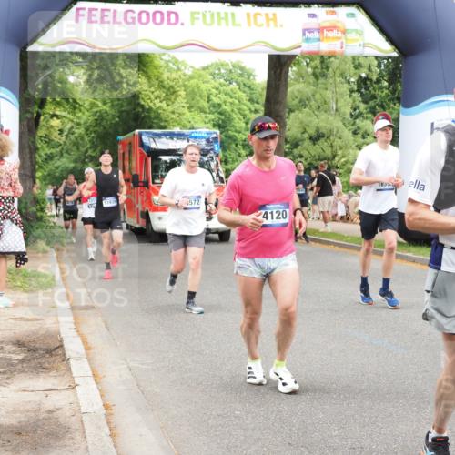 29.06.2025 - hella hamburg halbmarathon MichiJ http://msf.ph/oto/8245826 29.06.2025 10:51:02 Zwischen KM18-KM19 1212, 1733, 1851, 2463, 3572, 4120, 4985, 5653, 7333, 9681, 10824, 11556, 11657, 12781, 12843, 13932, 13939, 16395, 16753, 17112, 17730, 19241 meine-sportfotos.de