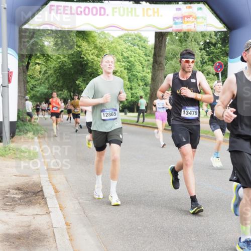 29.06.2025 - hella hamburg halbmarathon MichiJ http://msf.ph/oto/8245834 29.06.2025 10:28:17 Zwischen KM18-KM19 2546, 10900, 11305, 12335, 12772, 12865, 13479, 15435, 17425, 17668, 18154, 18803 meine-sportfotos.de