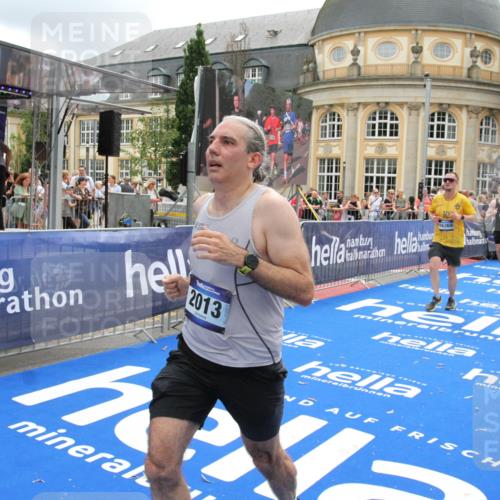 29.06.2025 - hella hamburg halbmarathon Michael Strokosch http://msf.ph/oto/8245869 29.06.2025 10:49:19 Ziel 2013, 6158, 8112, 9348, 10053, 10189, 13450, 14526, 15523, 16369, 16731 meine-sportfotos.de