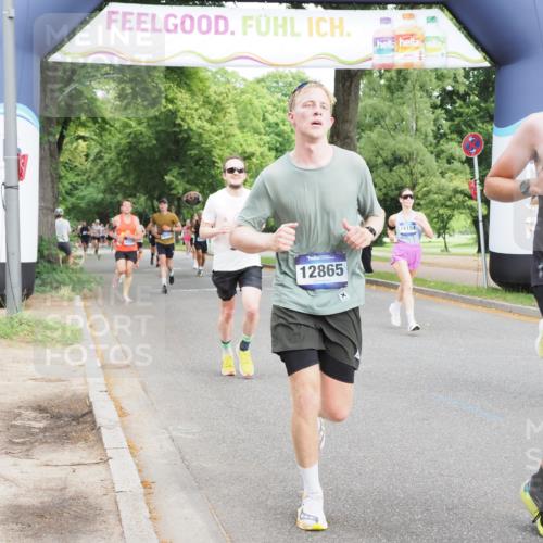 29.06.2025 - hella hamburg halbmarathon MichiJ http://msf.ph/oto/8245878 29.06.2025 10:28:18 Zwischen KM18-KM19 2546, 7109, 10900, 12335, 12772, 12865, 13479, 15435, 17425, 17668, 18154, 18803 meine-sportfotos.de