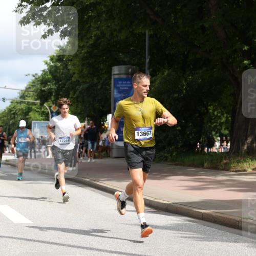 29.06.2025 - hella hamburg halbmarathon Yannick Fuchs http://msf.ph/oto/8245902 29.06.2025 10:35:11 20KM 1677, 1882, 1912, 2324, 2568, 2714, 2949, 3332, 4843, 4889, 5007, 5014, 5050, 5745, 5916, 6080, 6429, 7080, 7284, 8074, 8370, 8465, 8629, 8966, 9979, 10369, 10934, 10968, 10978, 11767, 11959, 12365, 12540, 12704, 13029, 13158, 13667, 14092, 14820, 14924, 15164, 15424, 15493, 15542, 15689, 16201, 16249, 16347, 16599, 17214, 17620, 17724, 18173, 18192, 18399, 18614 meine-sportfotos.de