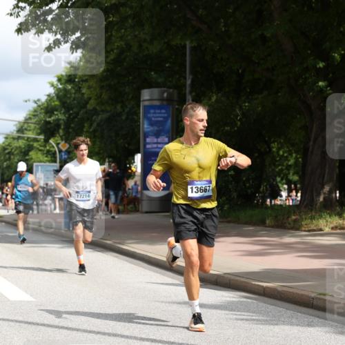 29.06.2025 - hella hamburg halbmarathon Yannick Fuchs http://msf.ph/oto/8245948 29.06.2025 10:35:11 20KM 1677, 1882, 1912, 2324, 2568, 2714, 2949, 3332, 4843, 4889, 5007, 5014, 5050, 5745, 5916, 6080, 6429, 7080, 7284, 8074, 8370, 8465, 8629, 8966, 9979, 10369, 10934, 10968, 10978, 11767, 11959, 12365, 12540, 12704, 13029, 13158, 13667, 14092, 14820, 14924, 15164, 15424, 15493, 15542, 15689, 16201, 16249, 16347, 16599, 17214, 17620, 17724, 18173, 18192, 18399, 18614 meine-sportfotos.de
