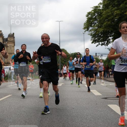 29.06.2025 - hella hamburg halbmarathon Yannick Fuchs http://msf.ph/oto/8246076 29.06.2025 10:47:43 20KM 1030, 1151, 1267, 1502, 1727, 1870, 2058, 2070, 2354, 2518, 2630, 3096, 3208, 3209, 3819, 5020, 5259, 5638, 5866, 6294, 6481, 6511, 6512, 6629, 6762, 6877, 6942, 7274, 7395, 7918, 8335, 8447, 9142, 9791, 9922, 10549, 10891, 11068, 11844, 12321, 12379, 12607, 12632, 12909, 13032, 13033, 13397, 13865, 13912, 13997, 14702, 15061, 15146, 15441, 15497, 15502, 15838, 15856, 15946, 16477, 16780, 17348, 17482, 18134, 18143, 18418, 18487, 18514, 18612 meine-sportfotos.de