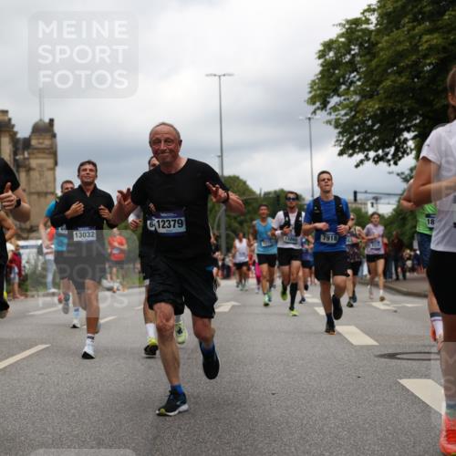 29.06.2025 - hella hamburg halbmarathon Yannick Fuchs http://msf.ph/oto/8246087 29.06.2025 10:47:43 20KM 1030, 1151, 1267, 1502, 1727, 1870, 2058, 2070, 2354, 2518, 2630, 3096, 3208, 3209, 3819, 5020, 5259, 5638, 5866, 6294, 6481, 6511, 6512, 6629, 6762, 6877, 6942, 7274, 7395, 7918, 8335, 8447, 9142, 9791, 9922, 10549, 10891, 11068, 11844, 12321, 12379, 12607, 12632, 12909, 13032, 13033, 13397, 13865, 13912, 13997, 14702, 15061, 15146, 15441, 15497, 15502, 15838, 15856, 15946, 16477, 16780, 17348, 17482, 18134, 18143, 18418, 18487, 18514, 18612 meine-sportfotos.de