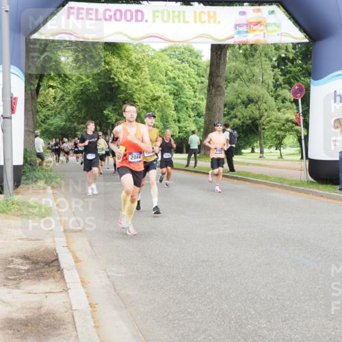 29.06.2025 - hella hamburg halbmarathon MichiJ http://msf.ph/oto/8246107 29.06.2025 10:28:20 Zwischen KM18-KM19 2044, 2546, 7109, 8925, 12088, 12335, 12772, 12865, 13479, 15435, 17425, 17668, 18154, 18803 meine-sportfotos.de
