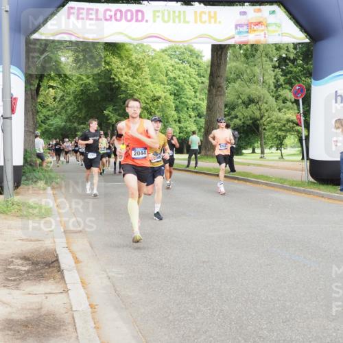 29.06.2025 - hella hamburg halbmarathon MichiJ http://msf.ph/oto/8246143 29.06.2025 10:28:21 Zwischen KM18-KM19 2044, 7109, 8925, 10369, 12088, 12335, 12772, 12865, 13479, 15435, 17425, 17668, 18154, 18803 meine-sportfotos.de
