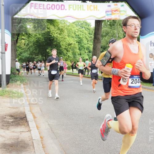 29.06.2025 - hella hamburg halbmarathon MichiJ http://msf.ph/oto/8246217 29.06.2025 10:28:22 Zwischen KM18-KM19 2044, 7109, 8925, 9294, 10369, 12088, 12335, 12772, 13479, 17425, 17668, 18154, 18803 meine-sportfotos.de