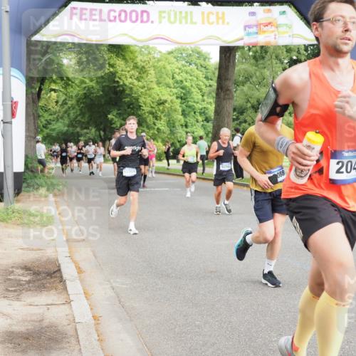 29.06.2025 - hella hamburg halbmarathon MichiJ http://msf.ph/oto/8246248 29.06.2025 10:28:22 Zwischen KM18-KM19 2044, 7109, 8925, 9294, 10369, 12088, 12335, 12772, 13479, 17425, 17668, 18154, 18803 meine-sportfotos.de