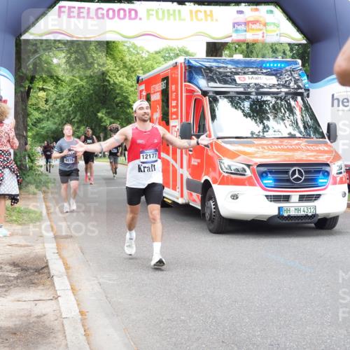 29.06.2025 - hella hamburg halbmarathon MichiJ http://msf.ph/oto/8246296 29.06.2025 10:51:05 Zwischen KM18-KM19 1733, 1851, 2463, 2698, 3572, 4120, 4985, 7333, 10824, 12177, 12843, 13939, 16395, 17112, 17730, 19241 meine-sportfotos.de