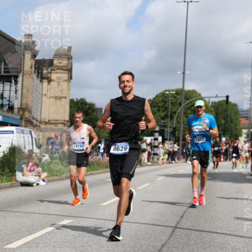 29.06.2025 - hella hamburg halbmarathon Yannick Fuchs http://msf.ph/oto/8246405 29.06.2025 10:35:13 20KM 1677, 1882, 1912, 2324, 2568, 2714, 2949, 3332, 4843, 4889, 5007, 5014, 5026, 5050, 5410, 5745, 5916, 6080, 6429, 7080, 7284, 8074, 8370, 8465, 8629, 8966, 9979, 10369, 10934, 10968, 10978, 11767, 11959, 12365, 12540, 12704, 13029, 13158, 13667, 14092, 14820, 15164, 15493, 15542, 15689, 16201, 16249, 16347, 16599, 17214, 17620, 17724, 17971, 18173, 18192, 18399 meine-sportfotos.de