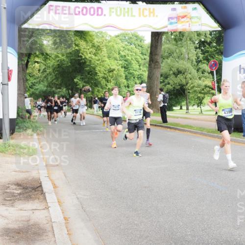 29.06.2025 - hella hamburg halbmarathon MichiJ http://msf.ph/oto/8246416 29.06.2025 10:28:25 Zwischen KM18-KM19 2044, 4398, 4766, 7109, 8925, 9116, 9294, 10369, 12088, 17425, 18154, 18803 meine-sportfotos.de