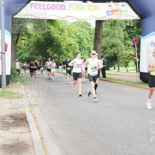 29.06.2025 - hella hamburg halbmarathon MichiJ http://msf.ph/oto/8246501 29.06.2025 10:28:25 Zwischen KM18-KM19 2044, 4398, 4766, 7109, 8925, 9116, 9294, 10369, 12088, 17425, 18154, 18803 meine-sportfotos.de