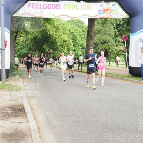 29.06.2025 - hella hamburg halbmarathon MichiJ http://msf.ph/oto/8246597 29.06.2025 10:28:27 Zwischen KM18-KM19 1975, 2044, 4398, 4766, 8925, 8933, 9116, 9294, 10369, 10968, 12088 meine-sportfotos.de