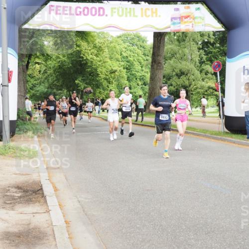 29.06.2025 - hella hamburg halbmarathon MichiJ http://msf.ph/oto/8246623 29.06.2025 10:28:27 Zwischen KM18-KM19 1975, 2044, 4398, 4766, 8925, 8933, 9116, 9294, 10369, 10968, 12088 meine-sportfotos.de