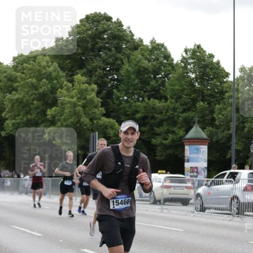29.06.2025 - hella hamburg halbmarathon Jannik Wohlers http://msf.ph/oto/8246780 29.06.2025 10:30:37 Lombardsbrücke 1472, 1773, 2097, 2268, 2505, 3131, 4561, 6195, 6620, 6787, 7351, 8757, 9576, 10989, 11981, 11988, 12384, 12627, 14095, 14803, 15466, 15589, 17224, 17463, 17509, 17742, 17966, 19052, 19226 meine-sportfotos.de