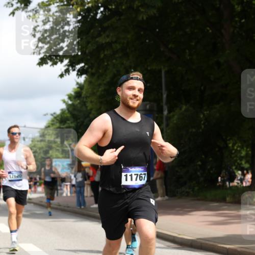 29.06.2025 - hella hamburg halbmarathon Yannick Fuchs http://msf.ph/oto/8246828 29.06.2025 10:35:14 20KM 1677, 1882, 1912, 2324, 2568, 2714, 2949, 3332, 4843, 4889, 5007, 5014, 5026, 5050, 5410, 5745, 5916, 6080, 6429, 7080, 7284, 8074, 8370, 8465, 8629, 8966, 9979, 10369, 10934, 10968, 10978, 11767, 11959, 12365, 13029, 13158, 13667, 14092, 14820, 15164, 15493, 15542, 15689, 16201, 16249, 16347, 16599, 17214, 17620, 17724, 17971, 18173, 18192, 18399 meine-sportfotos.de